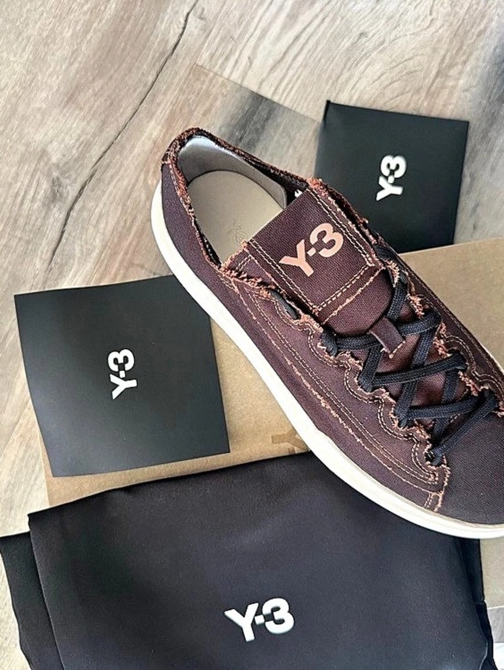 Y-3 Nizza Low-Top Sneakers in Brown & White US 6.5 Men’s NWT